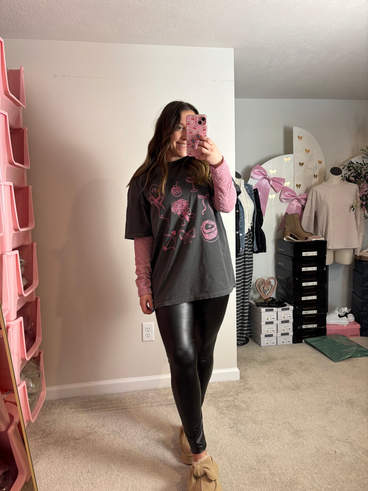 VALENTINES DAY GRAPHIC TEE