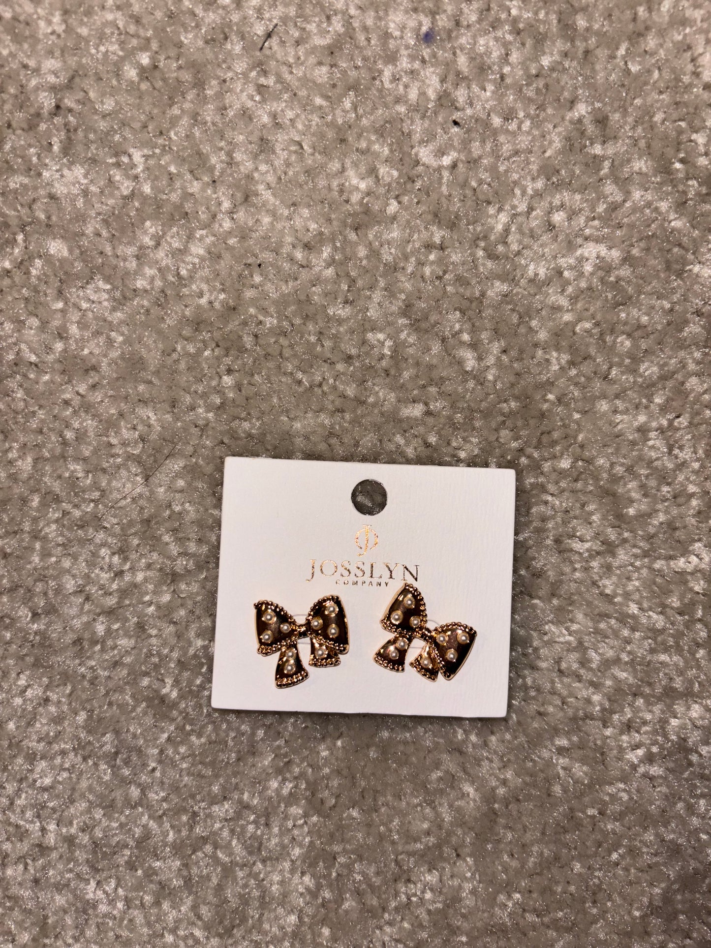 Bow Pearl Earrings