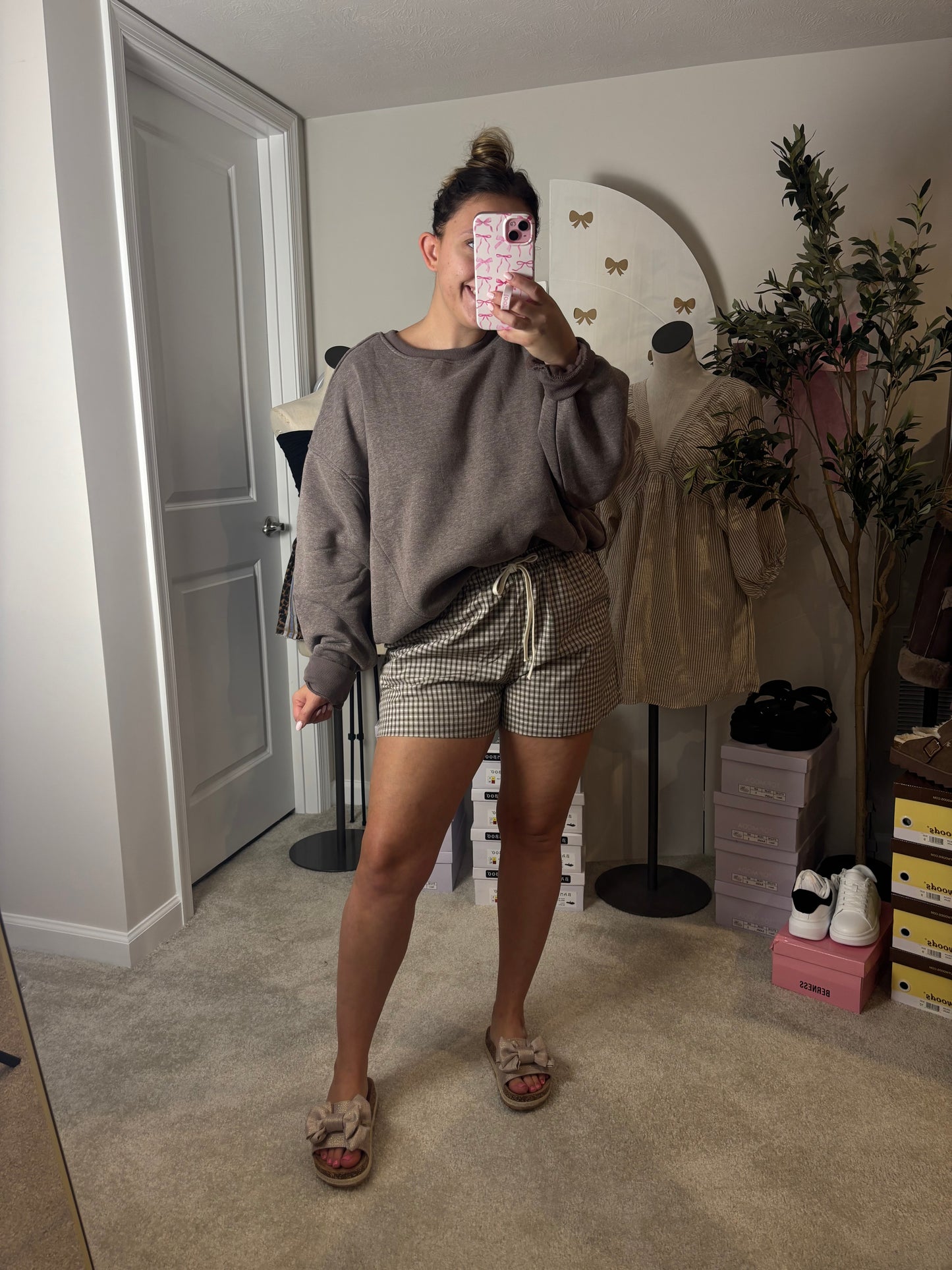 Cozy Crew - Taupe
