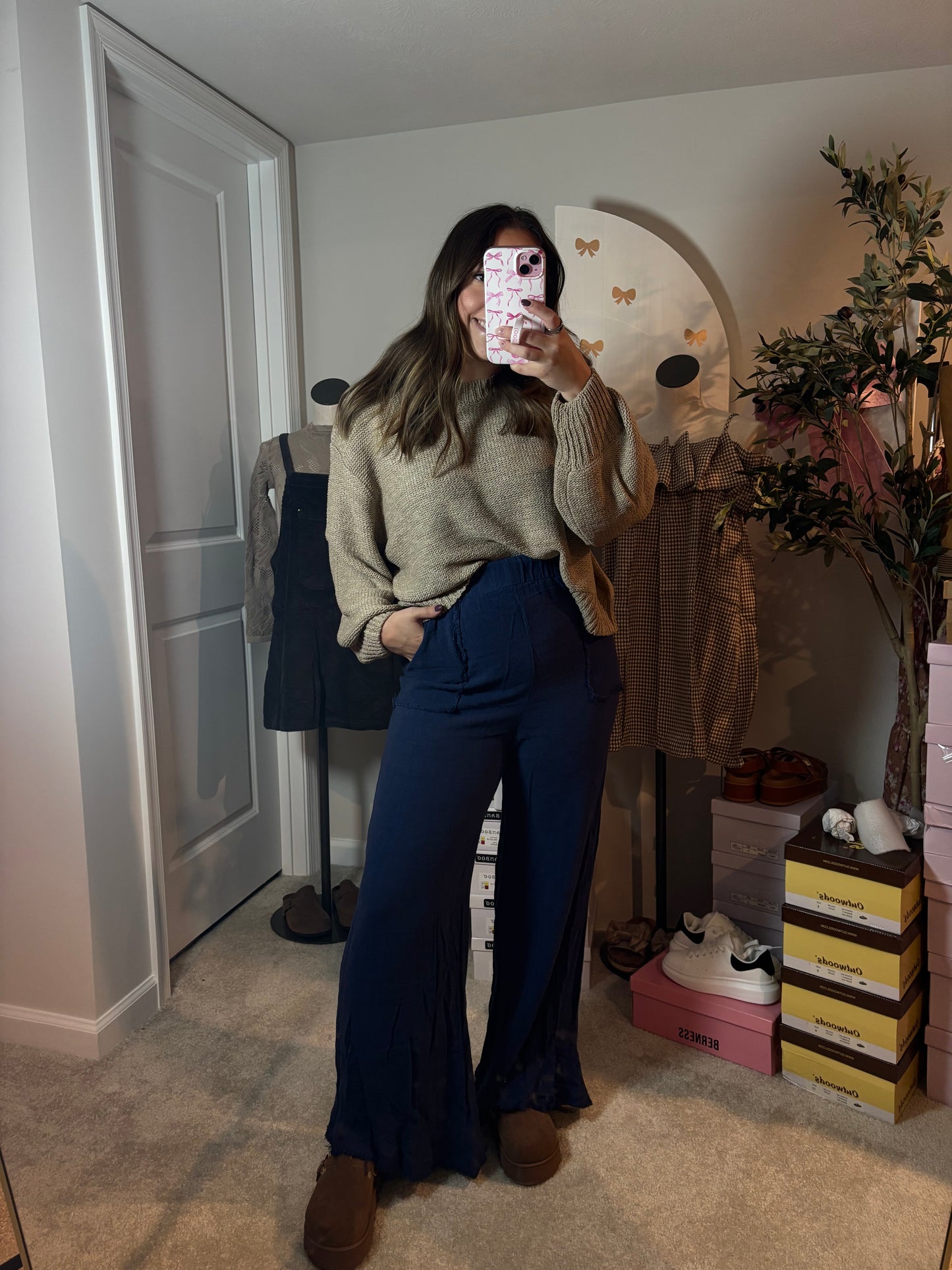 Washed Frayed Navy Ruffle Pant