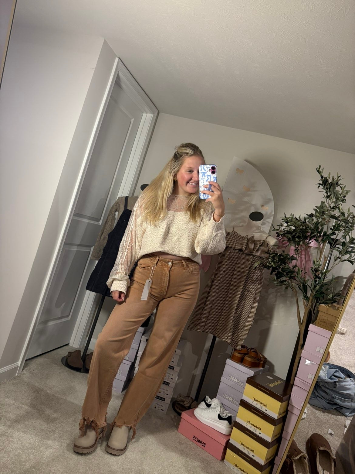 Mocha Frayed Hem Straight Leg Denim