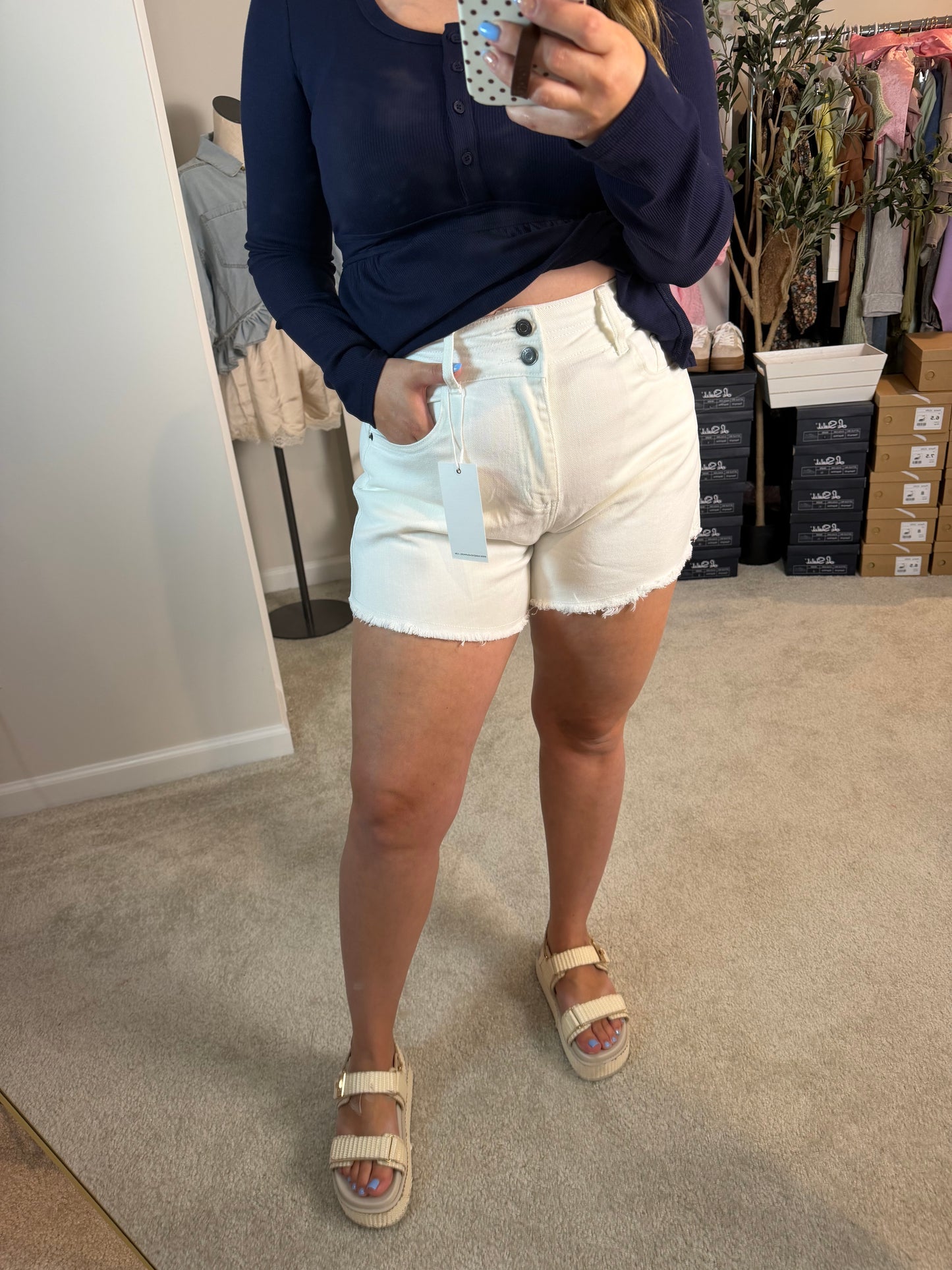 WHITE DENIM ANNIEWEAR MOM SHORTS