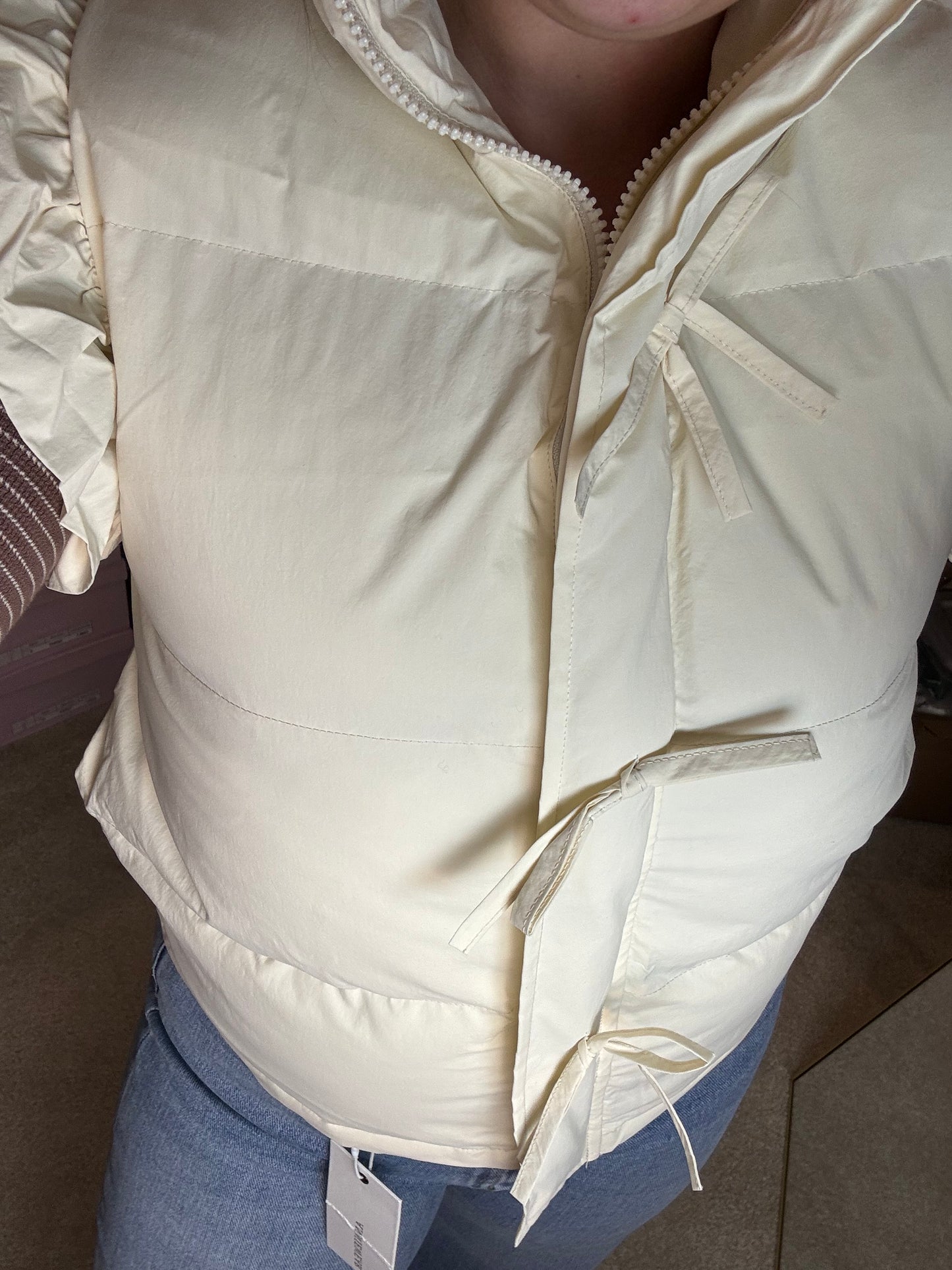 BF DOORBUSTER: CREAM BOW/RUFFLE CROP VEST