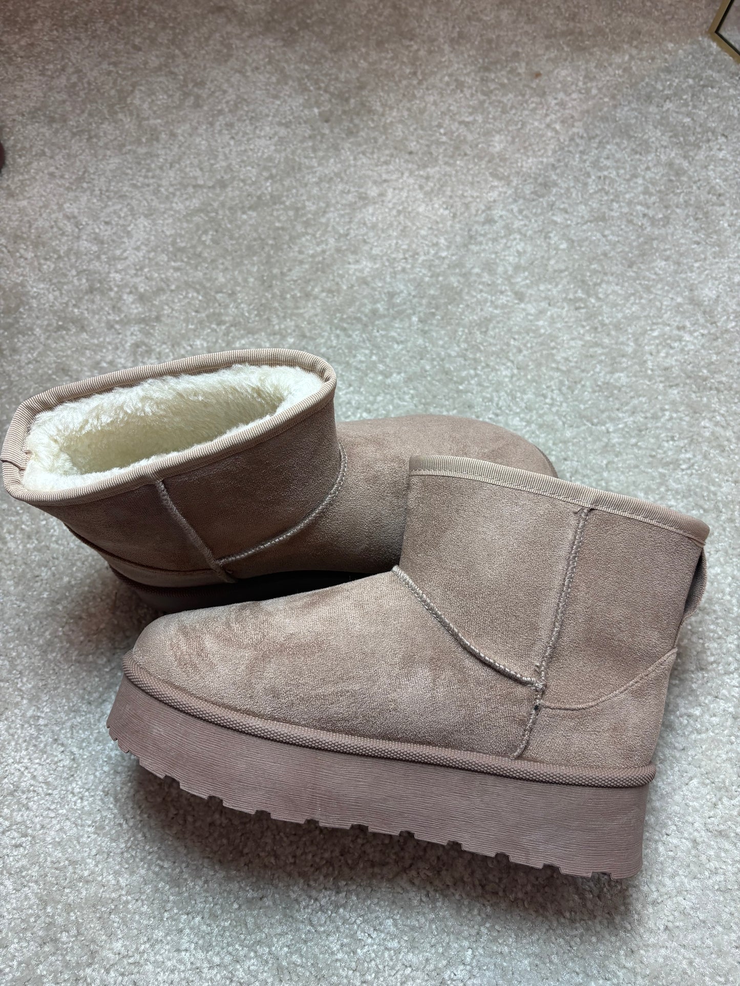 BF DOORBUSTER: PLATFORM TAUPE BOOTS