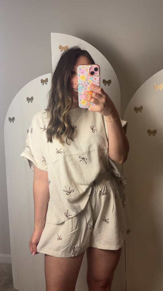 Bow Embroidered Linen Set